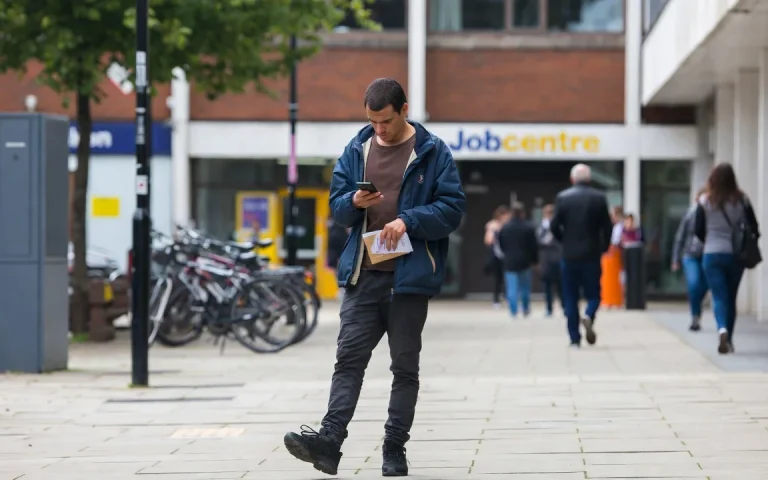 How Many Times Can You Get an Advance on Universal Credit