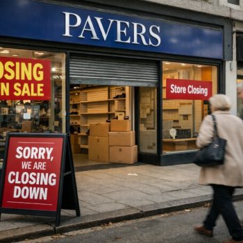 pavers store closures