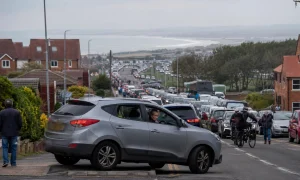 How Did Traffic Congestion Affect Residents and Beach Access